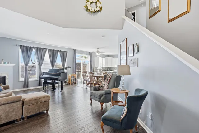 $399,900 | 1315 Lylewood Parkway, Carver, MN 55315