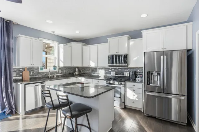 $399,900 | 1315 Lylewood Parkway, Carver, MN 55315