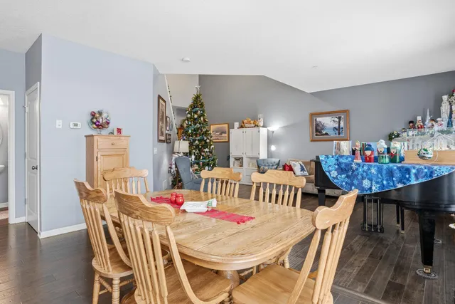 $399,900 | 1315 Lylewood Parkway, Carver, MN 55315