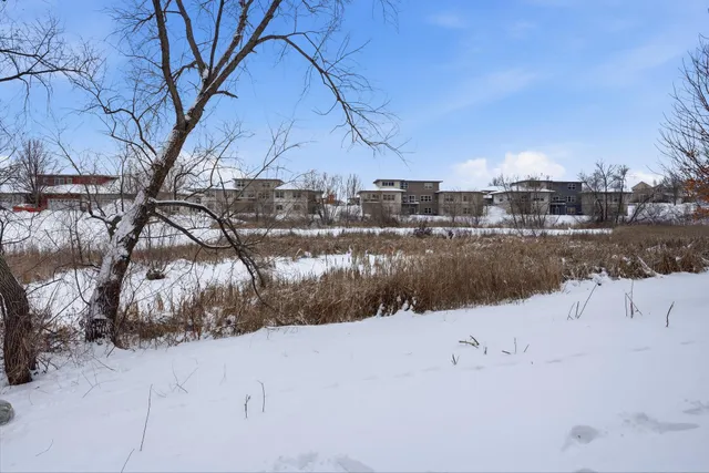 $399,900 | 1315 Lylewood Parkway, Carver, MN 55315