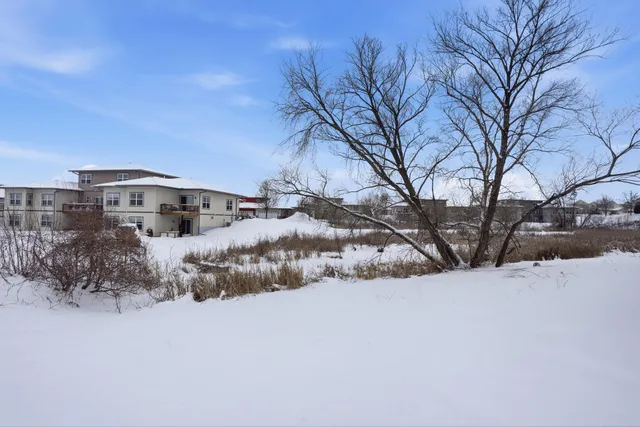 $399,900 | 1315 Lylewood Parkway, Carver, MN 55315
