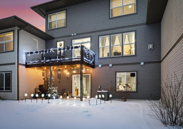 $399,900 | 1315 Lylewood Parkway, Carver, MN 55315