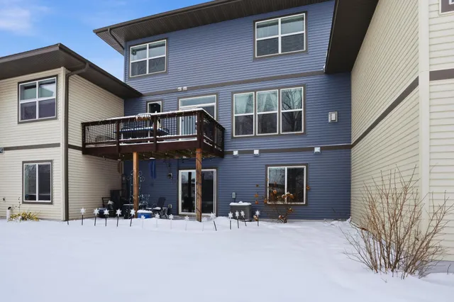$399,900 | 1315 Lylewood Parkway, Carver, MN 55315