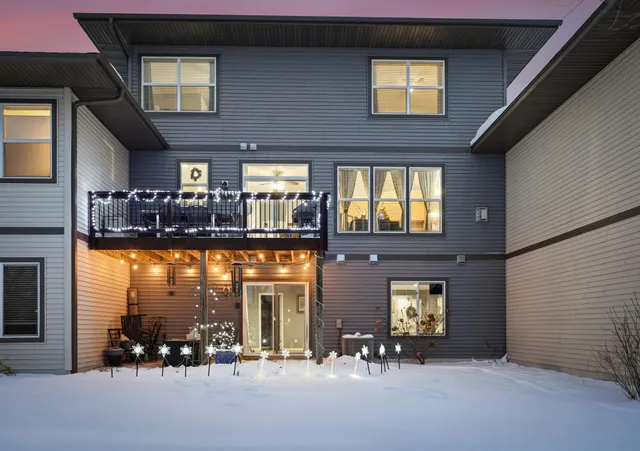 $399,900 | 1315 Lylewood Parkway, Carver, MN 55315