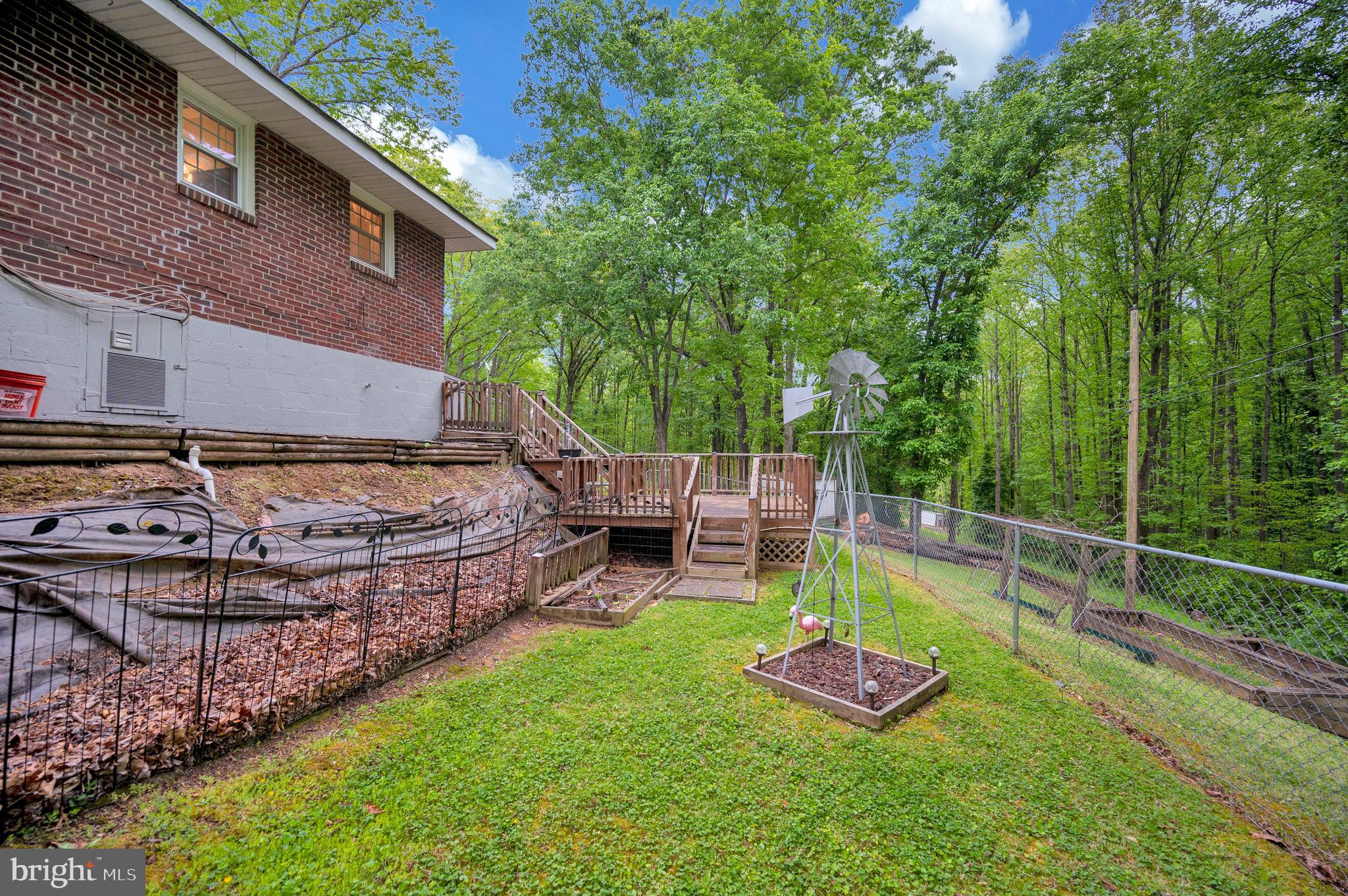 7007 Signal Hill Road Manassas, VA 20111 - Photo 24 of 45 Fenced backyard