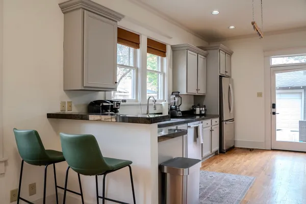 $425,000 | 210 North Avalon Street, Memphis, TN 38112