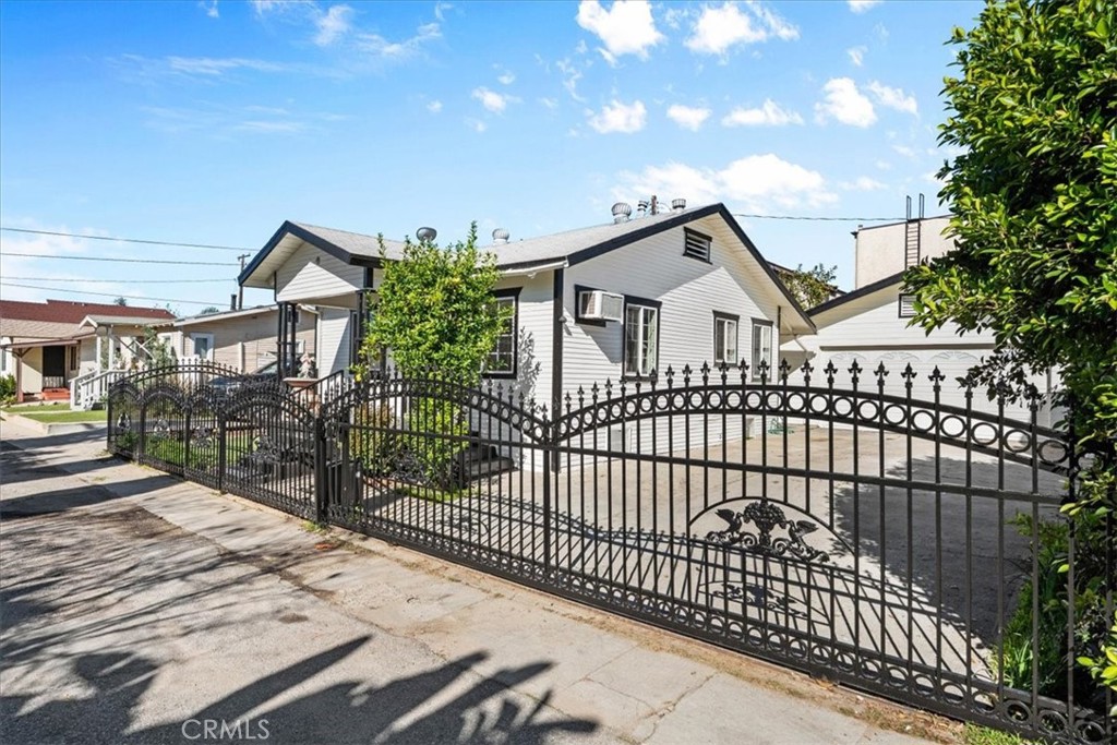 1218 Edith Avenue Alhambra, CA 91803 - Photo 2 of 39