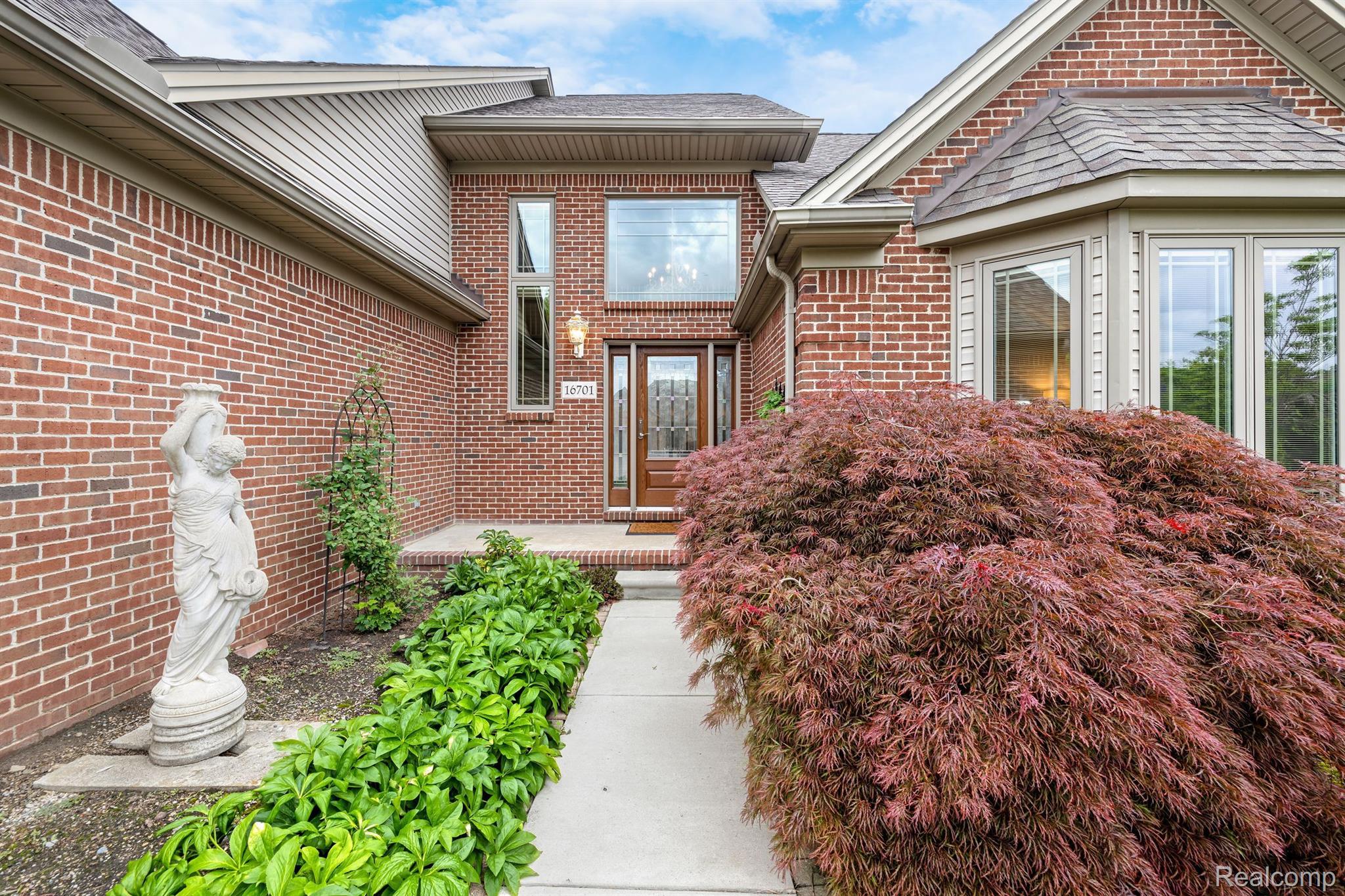 16701 Rosa Lane Southgate, MI 48195 - Photo 3 of 33 Gallery Image 3