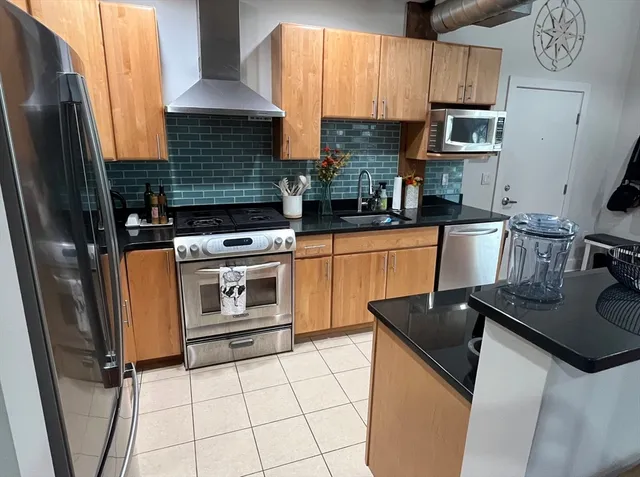 $2,800 | 4 Powder Mill Square, Unit 106, Andover, MA 01810