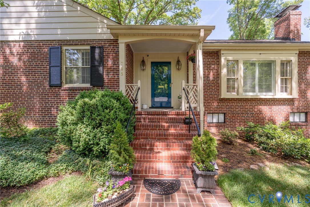 703 Devon Road Henrico, VA 23229 - Photo 4 of 49 Gallery Image 4