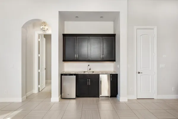 $3,800 | 241 Southeast Fascino Circle, Port St. Lucie, FL 34984