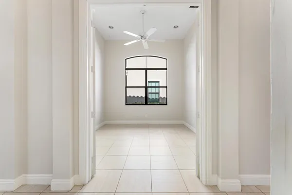 $3,800 | 241 Southeast Fascino Circle, Port St. Lucie, FL 34984