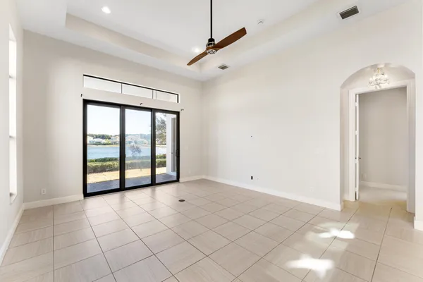 $3,800 | 241 Southeast Fascino Circle, Port St. Lucie, FL 34984