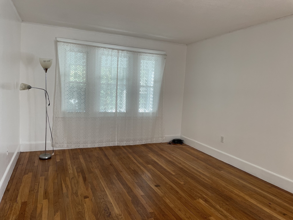 38 Hemlock Street, Unit 2 Arlington, MA 02474 - Photo 4 of 23