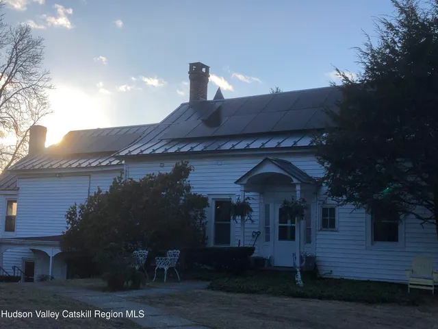 $2,600 | 42 Maple Avenue, Unit 2, Highland, NY 12528