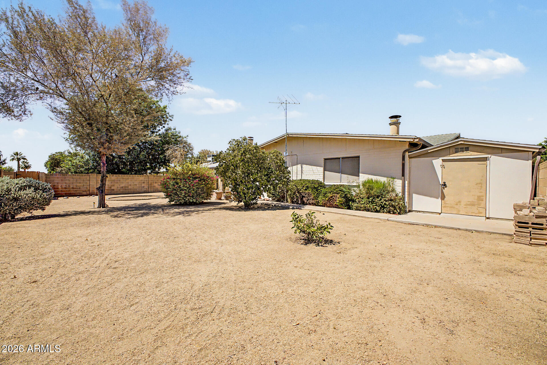 3753 West Dalphin Road Phoenix, AZ 85051 - Photo 34 of 35