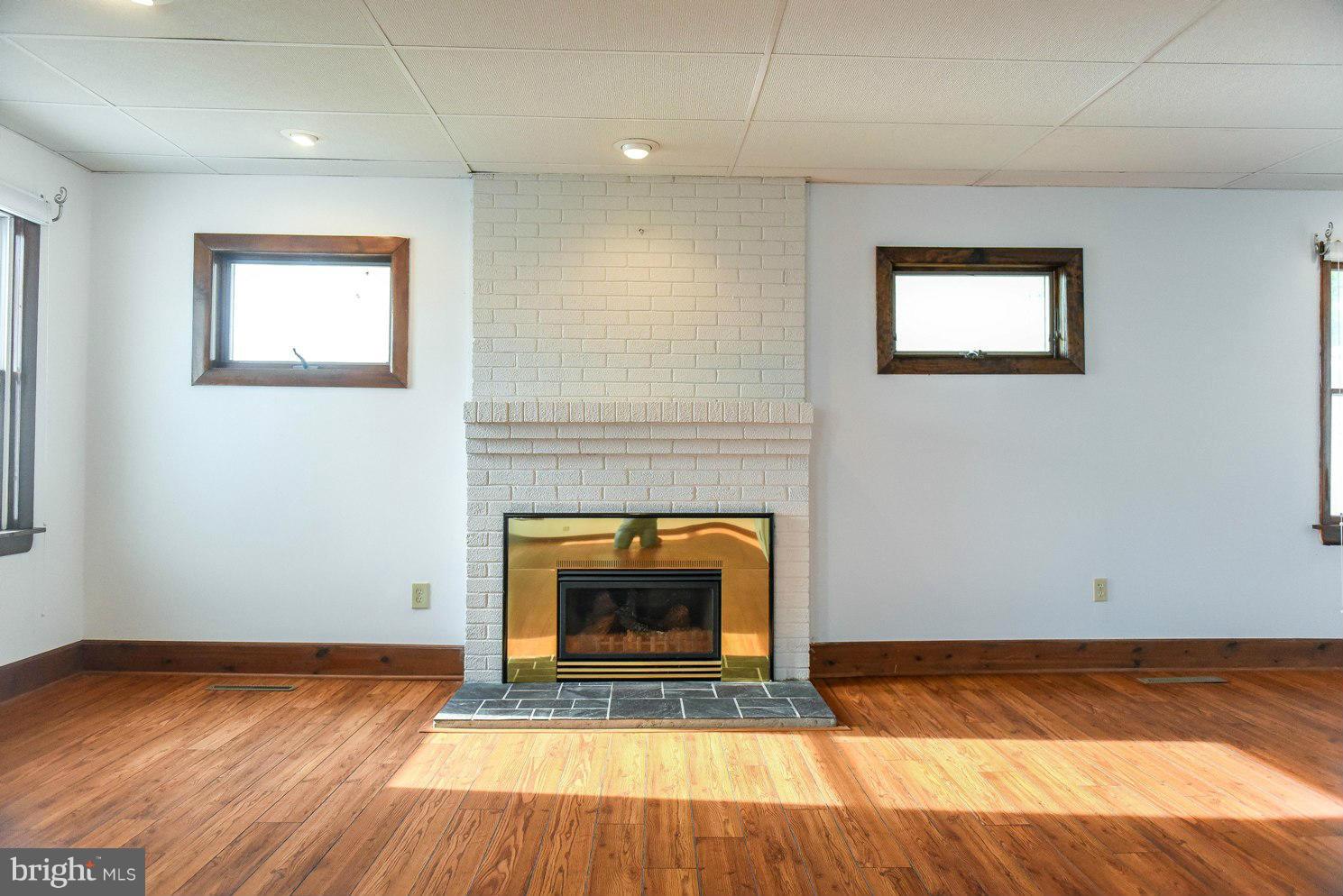 18141 River Road Tall Timbers, MD 20690 - Photo 4 of 30 Living Room