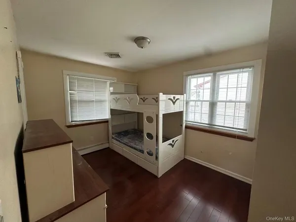 $769,000 | 173 Davenport Street, Lindenhurst, NY 11757