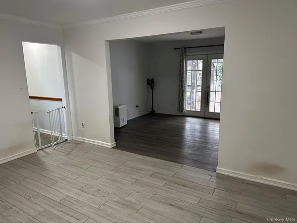 $769,000 | 173 Davenport Street, Lindenhurst, NY 11757