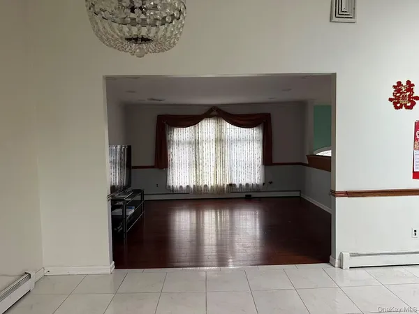 $769,000 | 173 Davenport Street, Lindenhurst, NY 11757