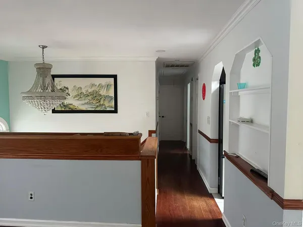 $769,000 | 173 Davenport Street, Lindenhurst, NY 11757