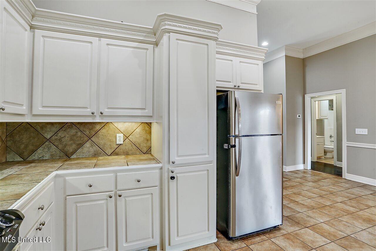 388 Kings Ridge Circle Brandon, MS 39047 - Photo 9 of 27 09-388 Kings Ridge Cir