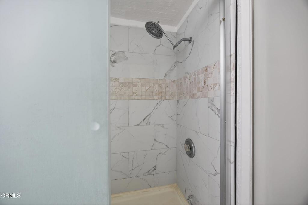1335 Edgewood Way Oxnard, CA 93030 - Photo 17 of 27