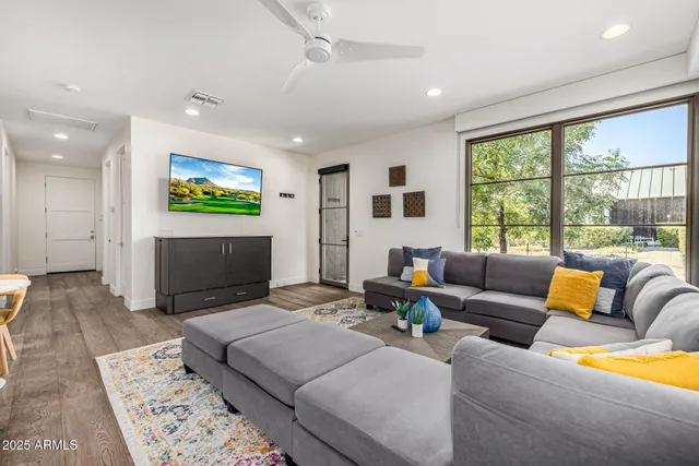 $6,695,000 | 4535 North 49th Place, Phoenix, AZ 85018