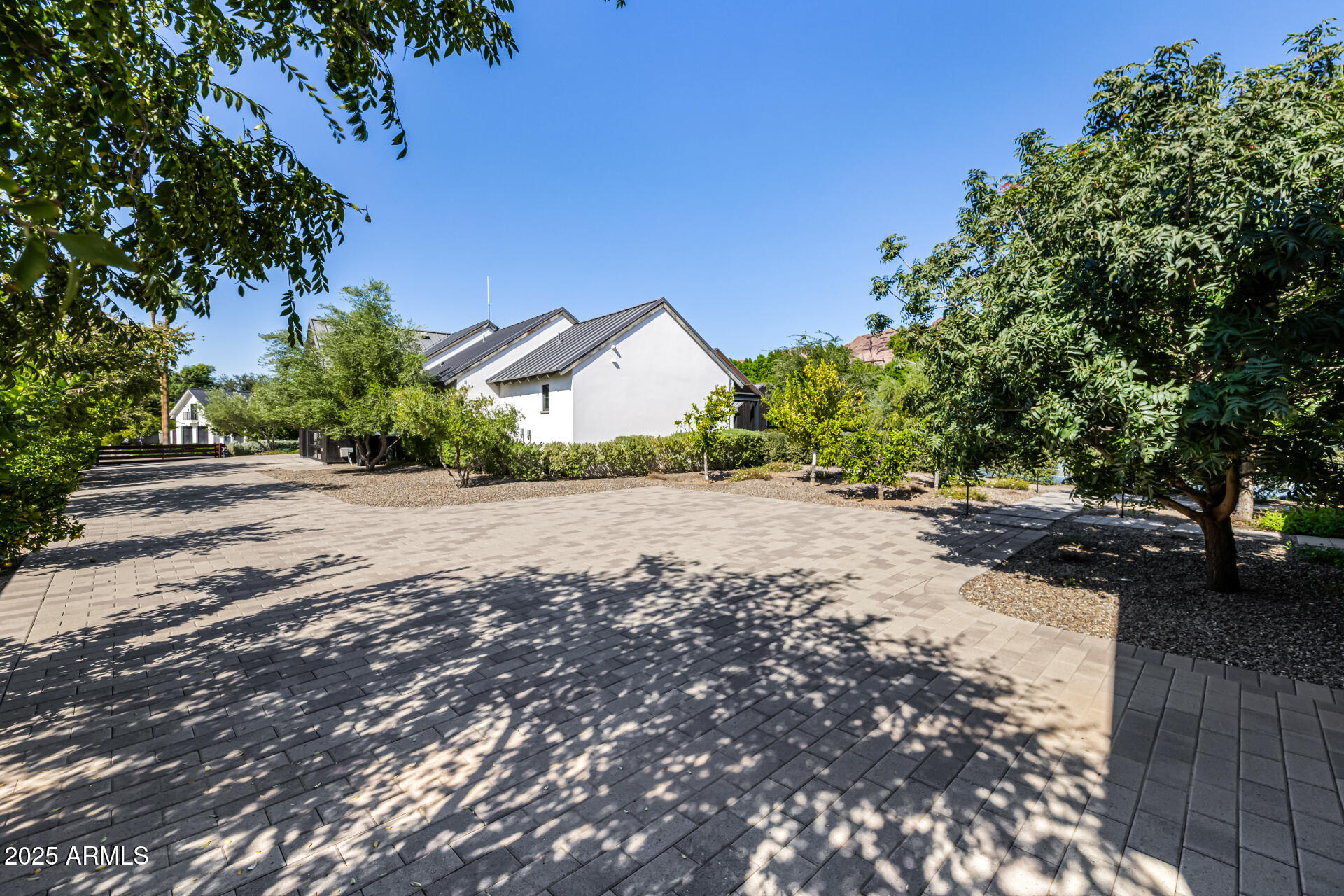 4535 North 49th Place Phoenix, AZ 85018 - Photo 72 of 75 79 Driveway