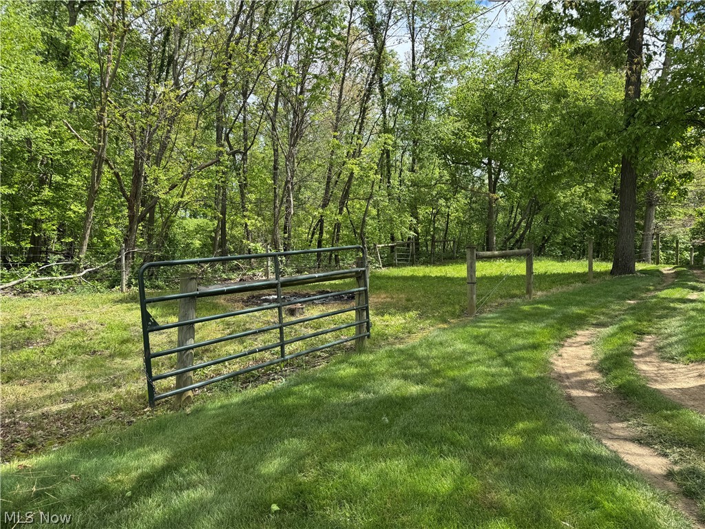 7424 Criswell Road Fredericksburg, OH 44627 - Photo 13 of 14