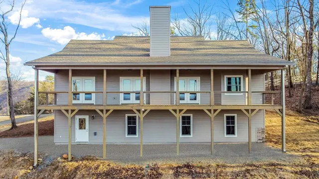 $729,900 | 23 Green Cabin Way, Talking Rock, GA 30175