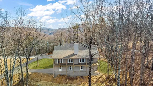 $729,900 | 23 Green Cabin Way, Talking Rock, GA 30175