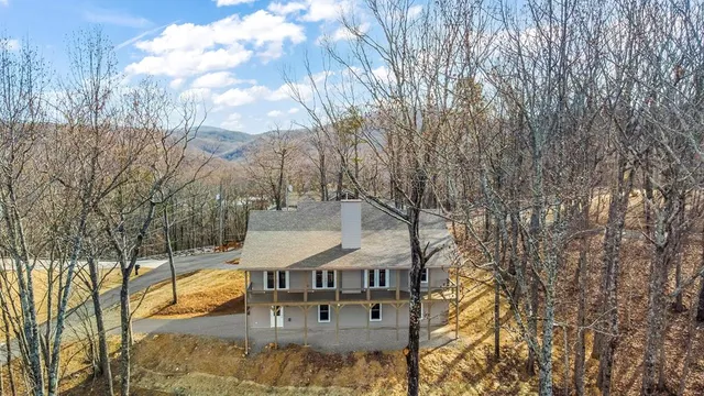$729,900 | 23 Green Cabin Way, Talking Rock, GA 30175