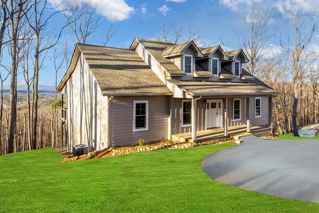 $729,900 | 23 Green Cabin Way, Talking Rock, GA 30175