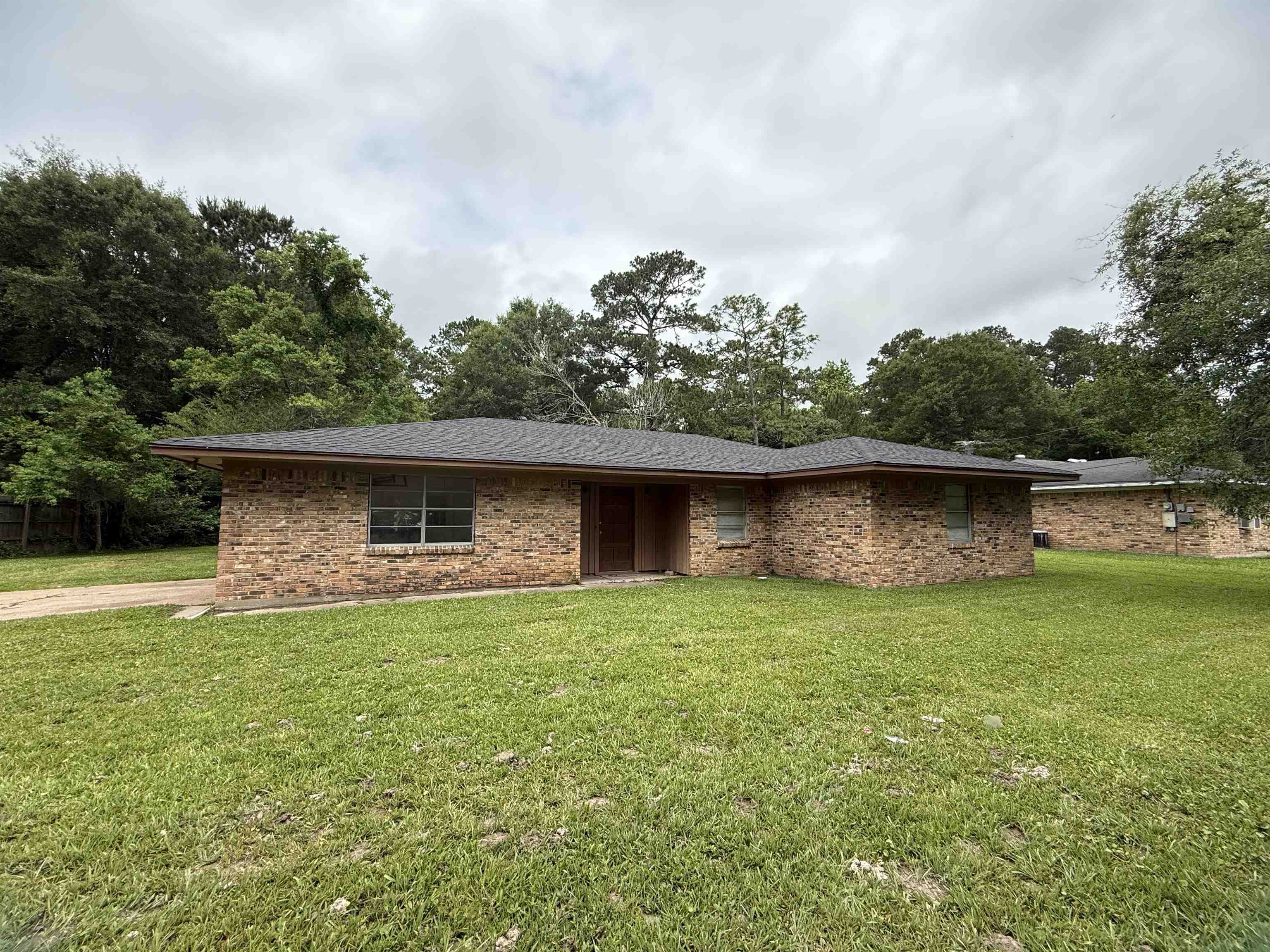 1135 Cooper Lane Silsbee, TX 77656 - Photo 1 of 17