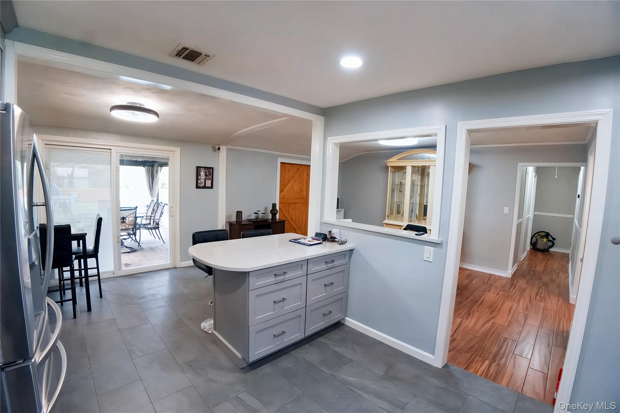 165 Randall Road Shoreham, NY 11786 - Photo 9 of 31 Entertaining is easy here