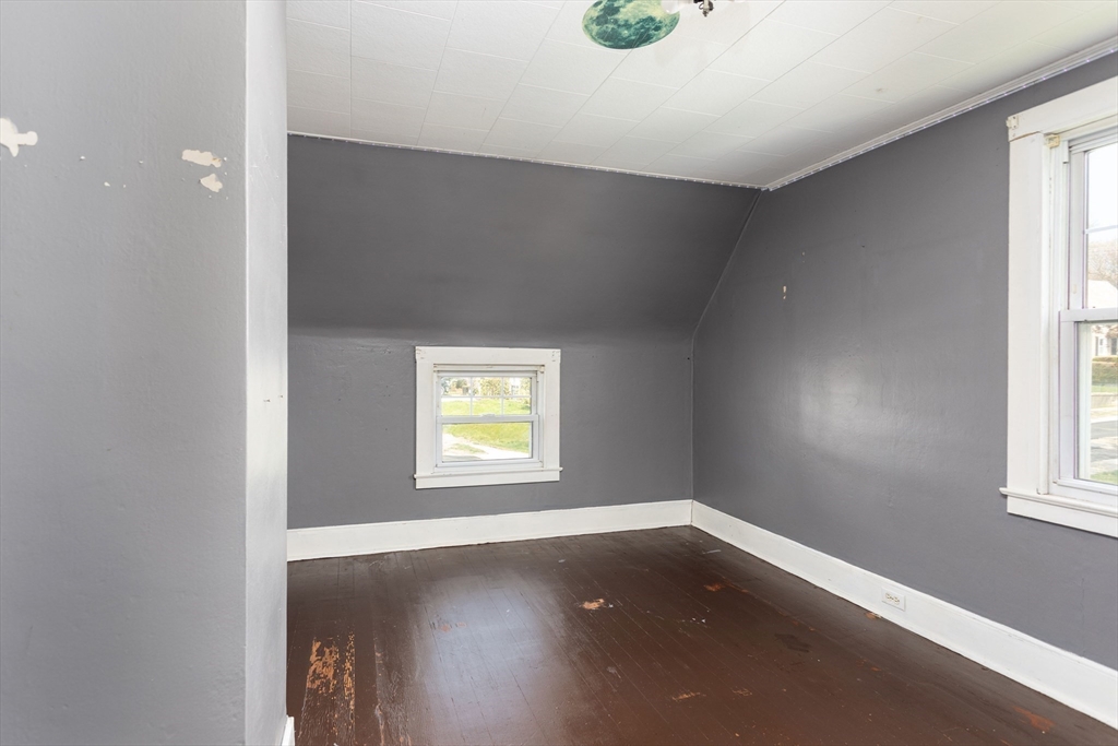 11 Delaval Road Worcester, MA 01606 - Photo 8 of 16 Gallery Image 8