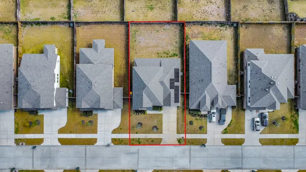 $3,175 | 10618 Amador Peak Drive, Rosharon, TX 77583