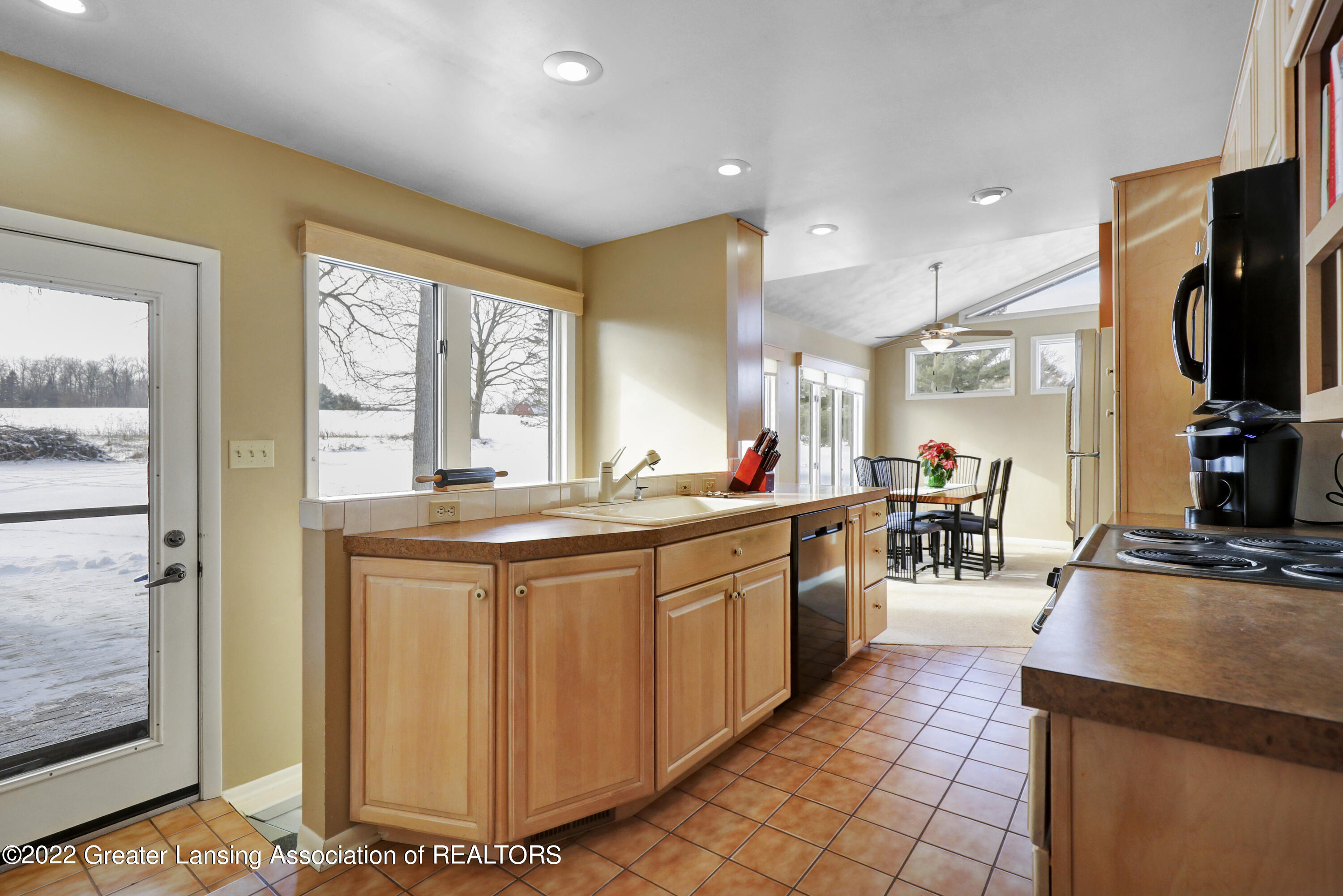 9731 Riverside Drive Grand Ledge, MI 48837 - Photo 9 of 32 _I3A7703