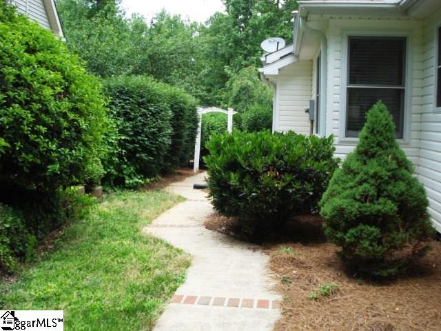 1010 Powderhorn Road Simpsonville, SC 29681 - Photo 12 of 18 Gallery Image 12