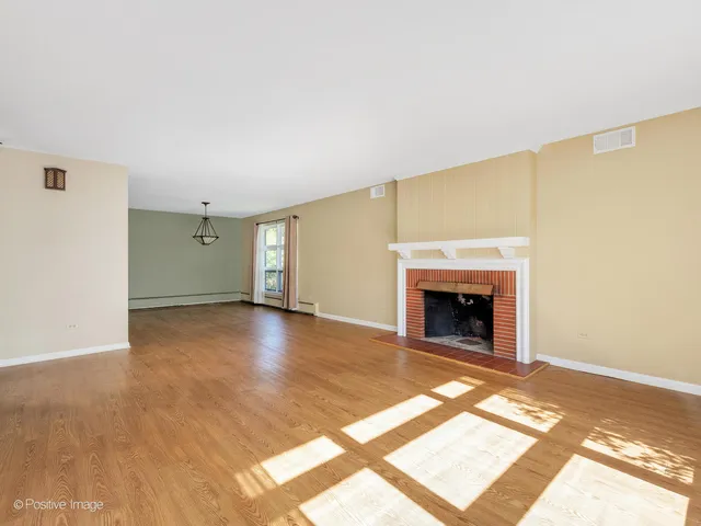 $749,000 | 531 Bonnie Brae, Hinsdale, IL 60521