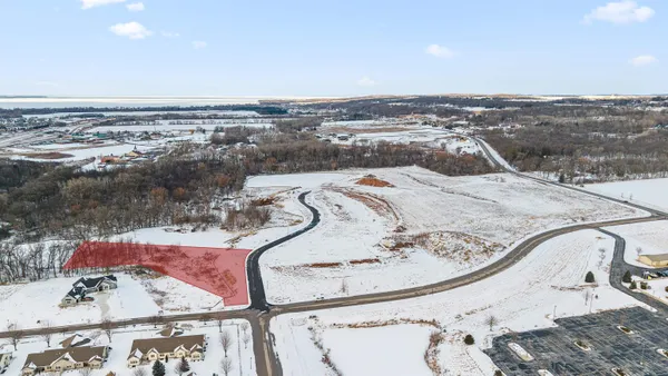 $165,000 | 130 Hidden Valley Circle, Unit 1, Fond du Lac, WI 54937