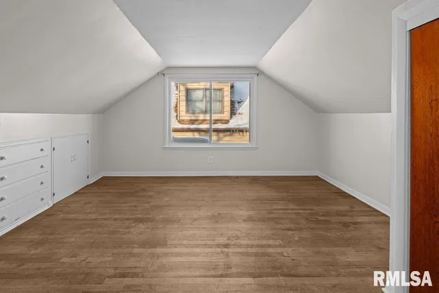 $170,000 | 1916 33rd Street, Moline, IL 61265