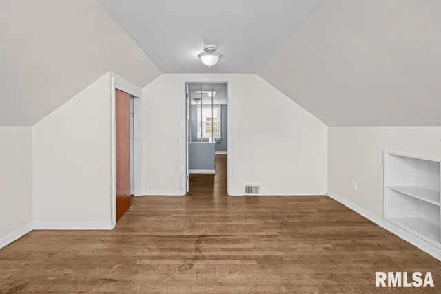 $170,000 | 1916 33rd Street, Moline, IL 61265