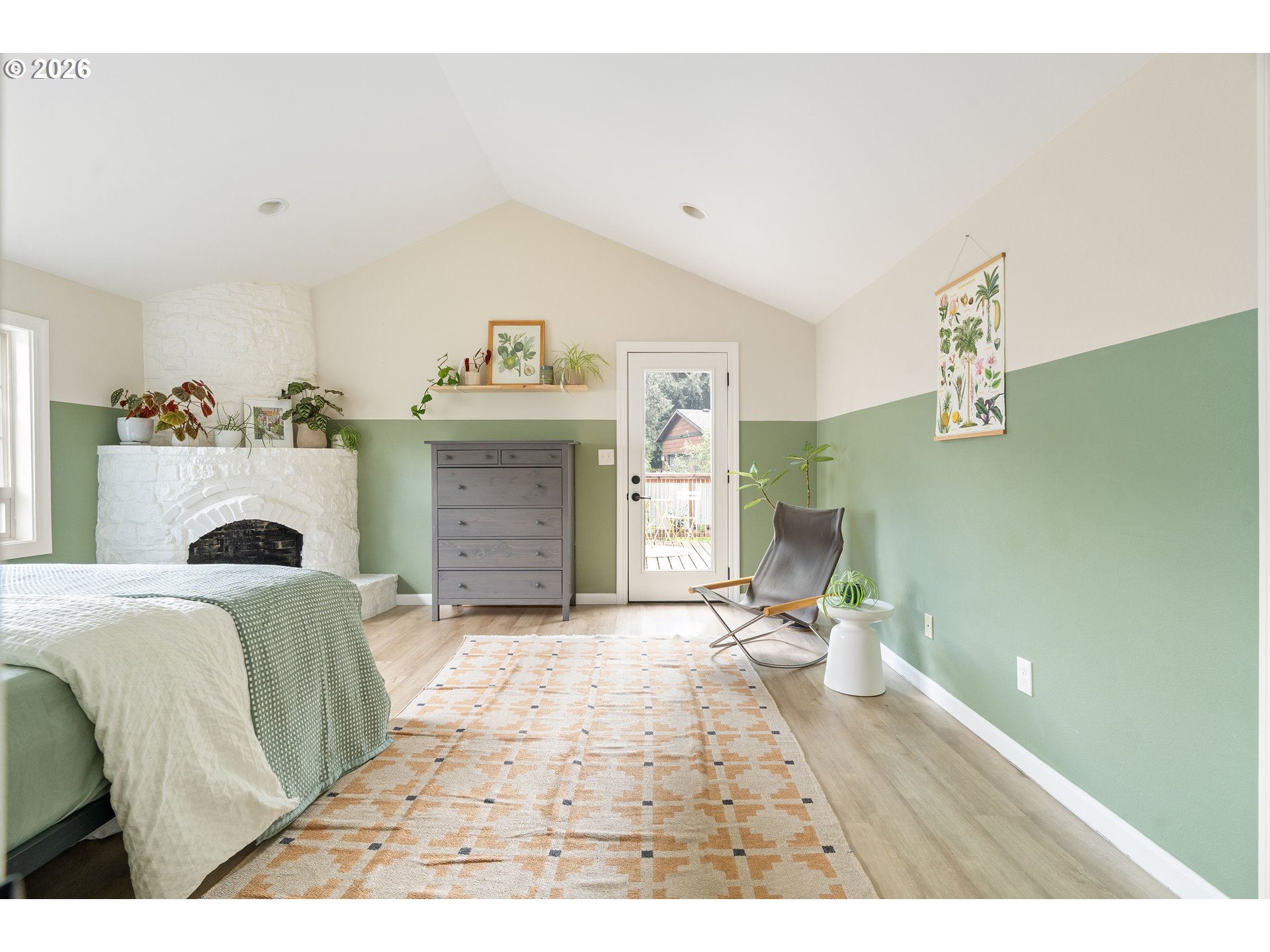 5010 Southwest Maplewood Road Portland, OR 97219 - Photo 19 of 36