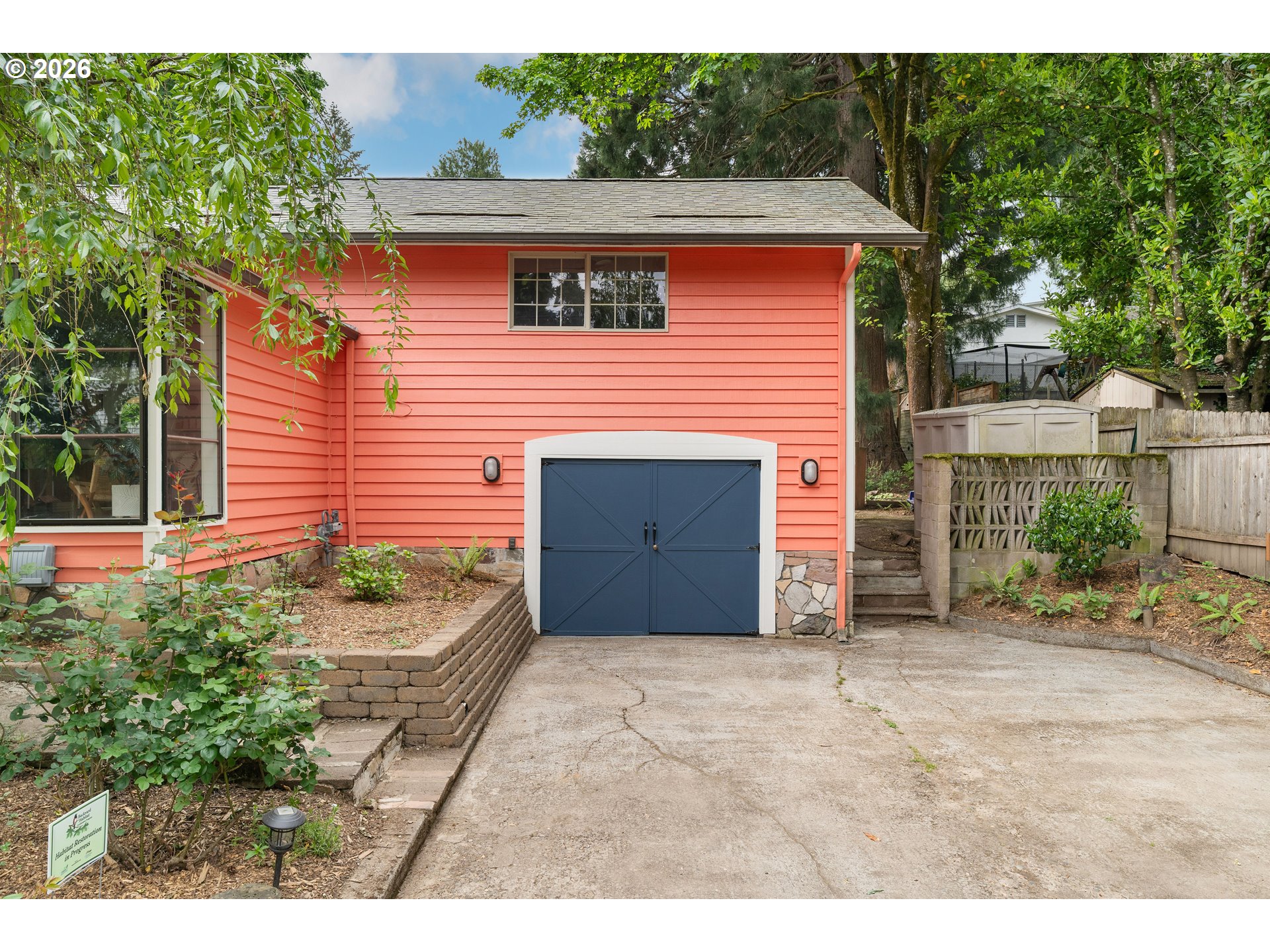 5010 Southwest Maplewood Road Portland, OR 97219 - Photo 2 of 36