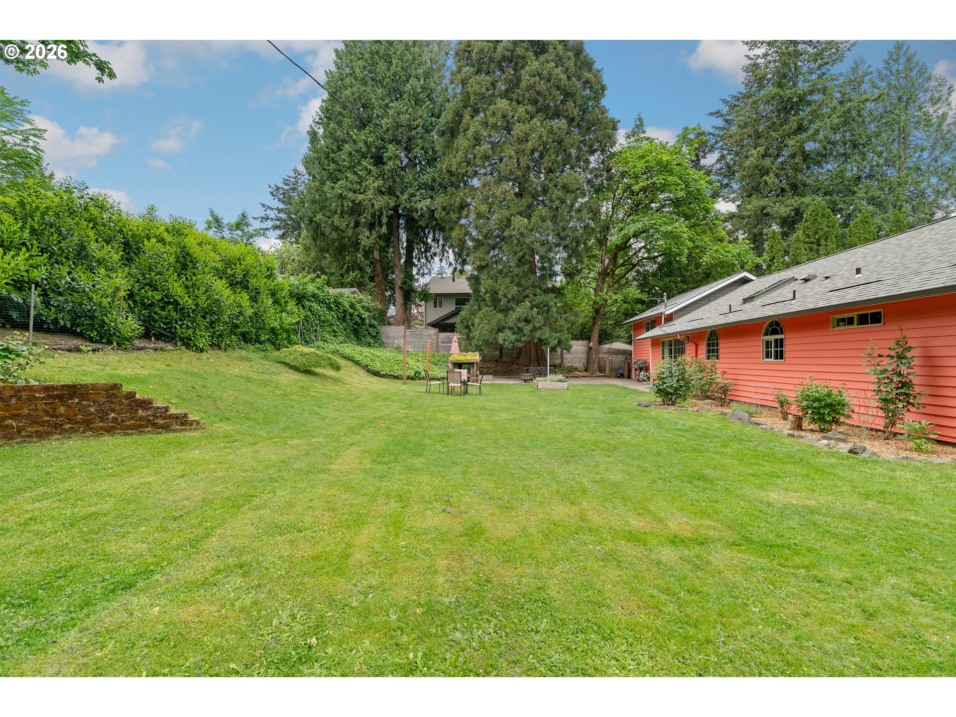 5010 Southwest Maplewood Road Portland, OR 97219 - Photo 28 of 36