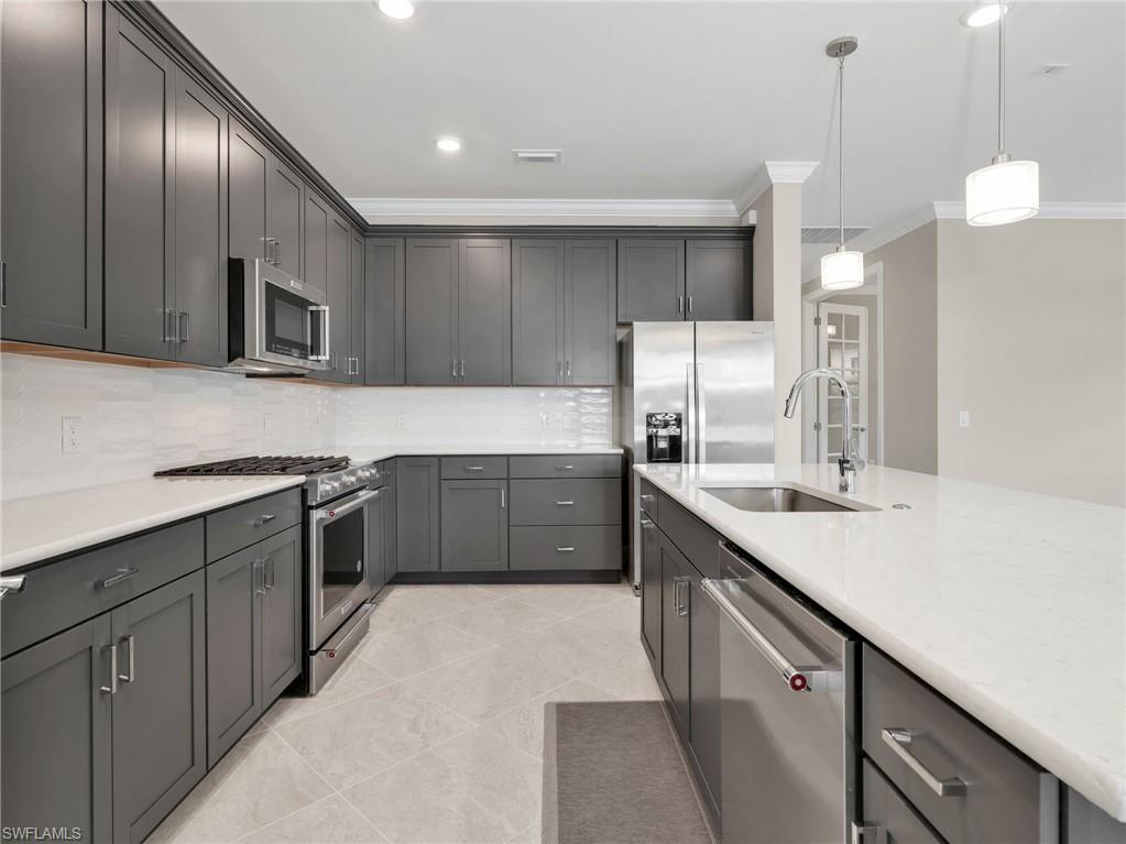 20300 Napa Loop Estero, FL 33928 - Photo 8 of 48 Luxury Cabinetry