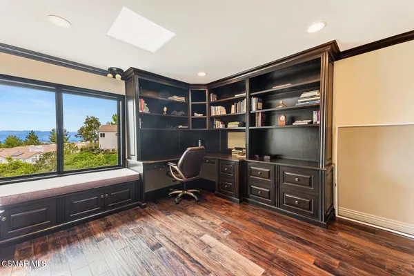 $7,960 | 22521 Blueridge Court, Calabasas, CA 91302