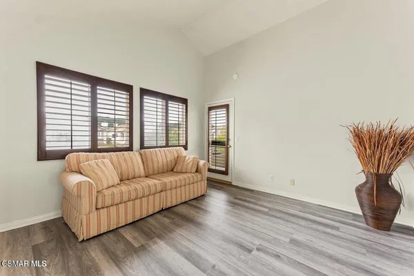 $7,960 | 22521 Blueridge Court, Calabasas, CA 91302